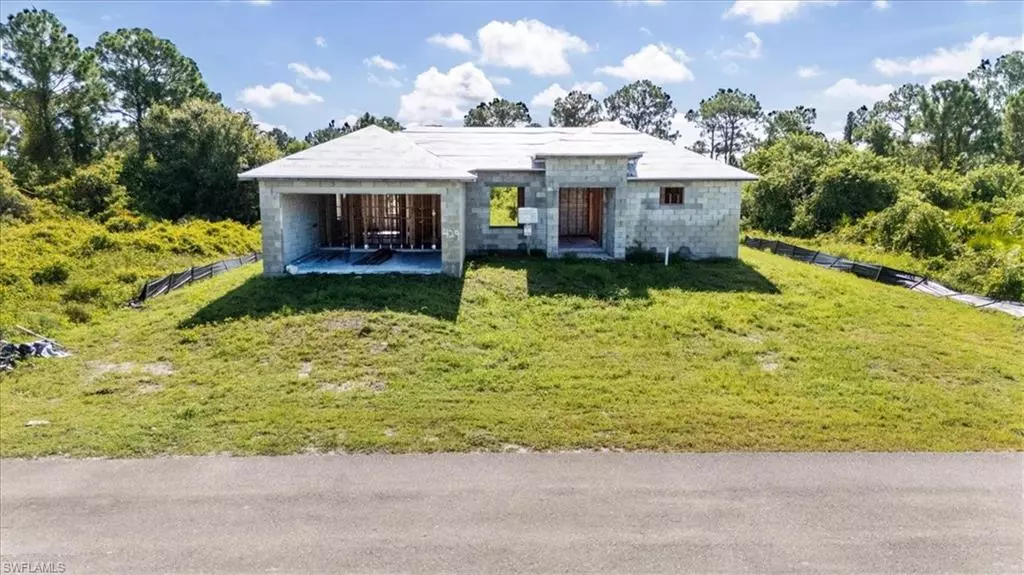 Lehigh Acres, FL 33974,429 Long AVE S #(5 PROPERTIES)