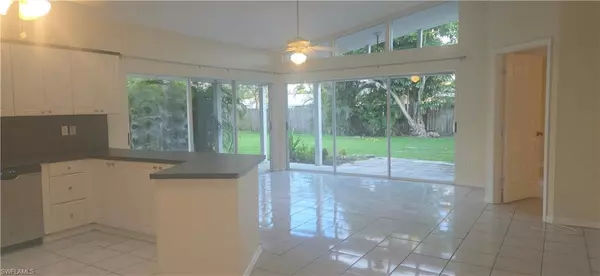 Naples, FL 34108,526 102nd AVE N