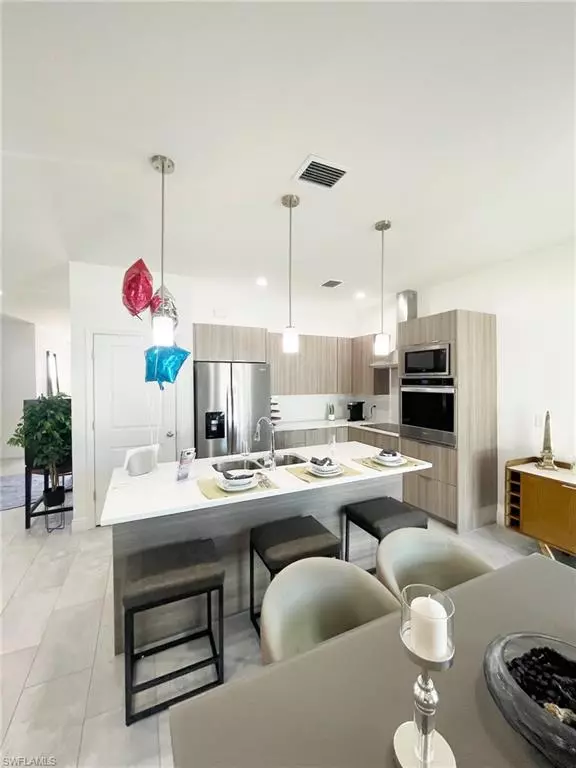 Labelle, FL 33935,5024 QUEBEC RD