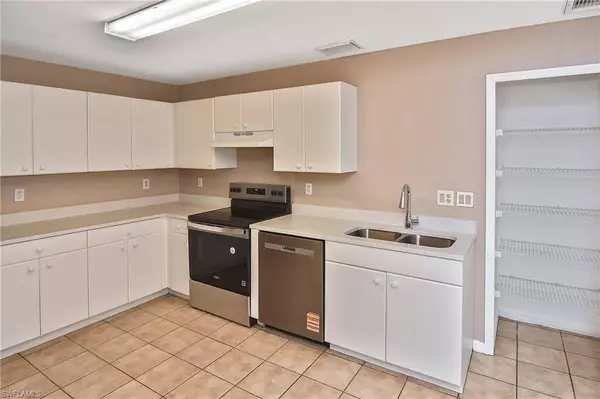 Lehigh Acres, FL 33973,2420/2422 George AVE S