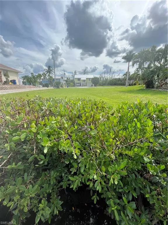 Bokeelia, FL 33922,5414 Martin CV