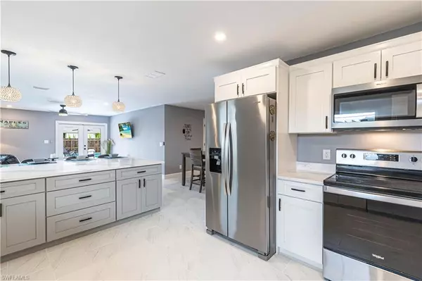 Naples, FL 34108,758 105th AVE N