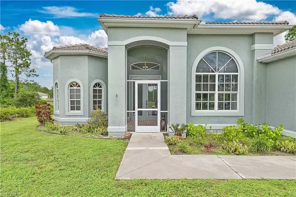 Lehigh Acres, FL 33974,735 Troy AVE