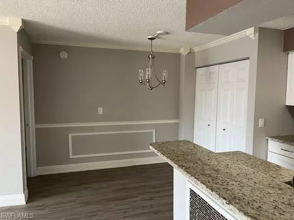 Fort Myers, FL 33919,5321 Summerlin RD #2109