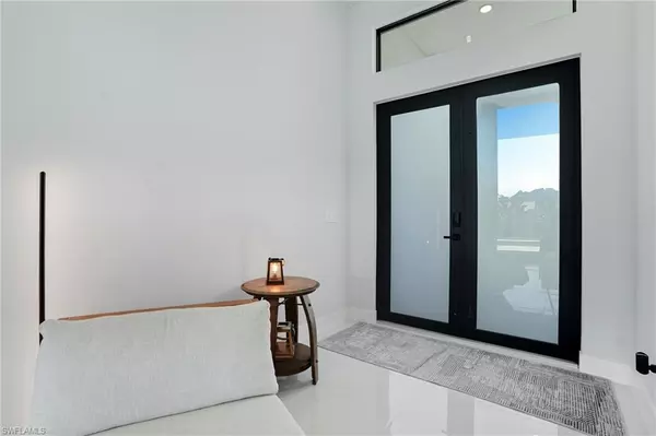 Cape Coral, FL 33991,1920 SW 2nd TER