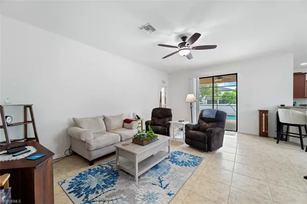 Cape Coral, FL 33991,2117 SW 22nd CT