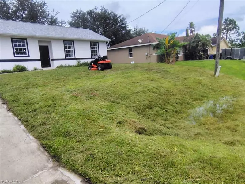 416 Muriel ST, Lehigh Acres, FL 33972