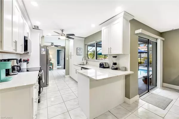 Cape Coral, FL 33914,5103 Pelican BLVD