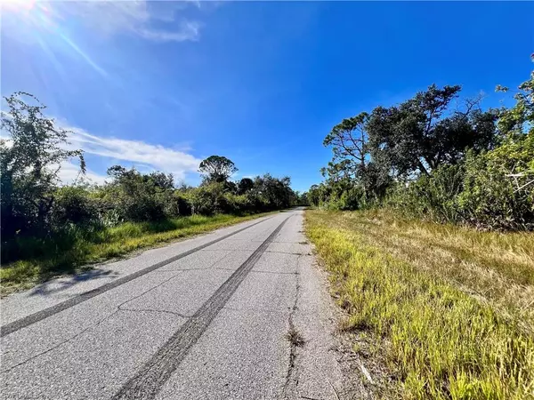 Port Charlotte, FL 33981,12188 Kilmer AVE