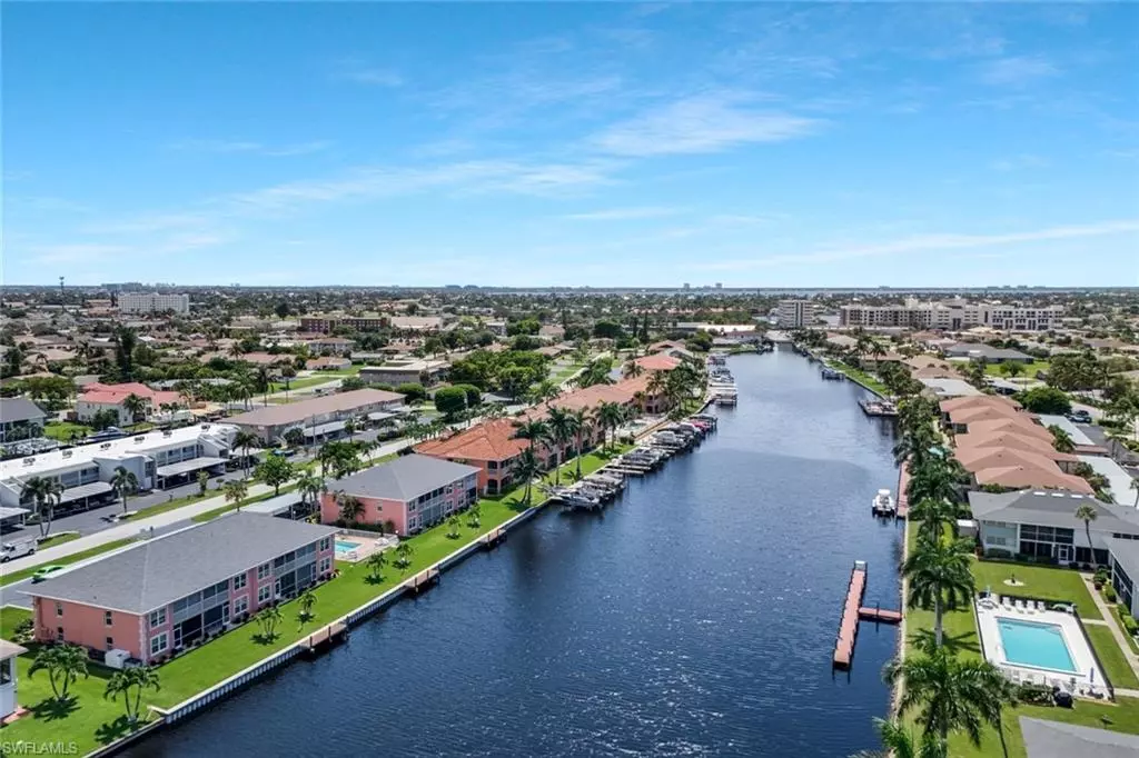 Cape Coral, FL 33904,4550 SE 5th PL #202