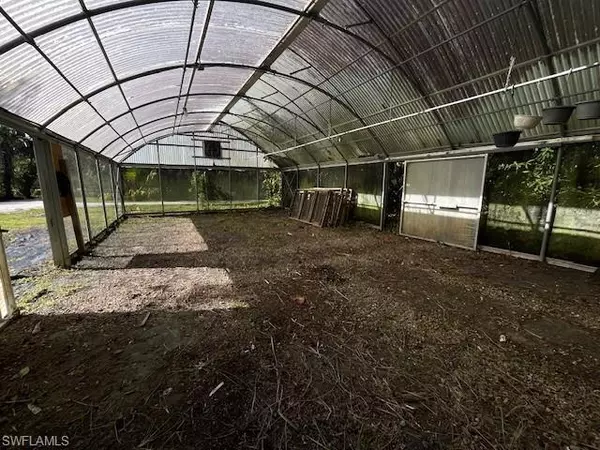 Alva, FL 33920,17780 Caloosa RD