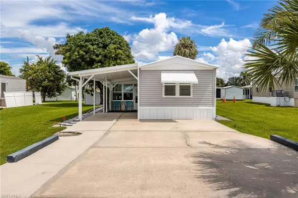Fort Myers, FL 33908,16151 Sunset Strip