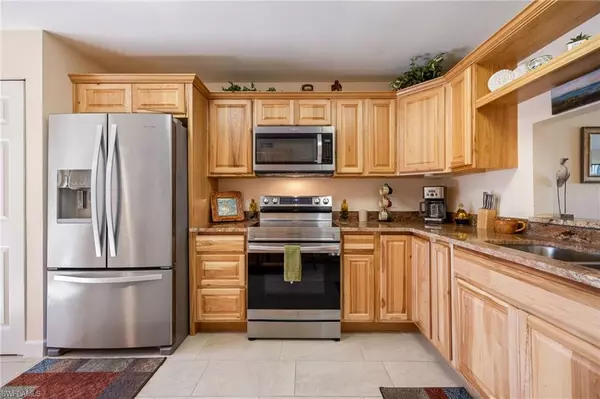 North Fort Myers, FL 33917,15444 Admiralty CIR #4