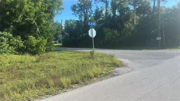 3103 E 8th ST, Lehigh Acres, FL 33972