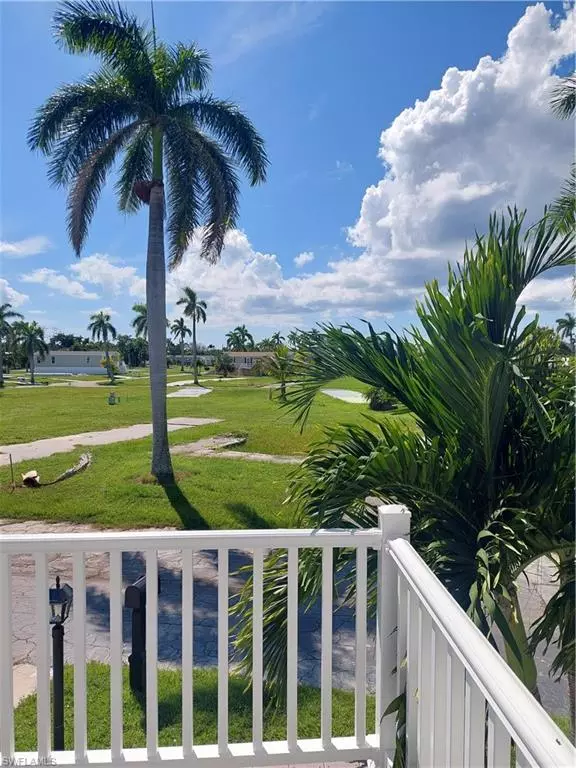 Fort Myers, FL 33908,44 Dogwood WAY