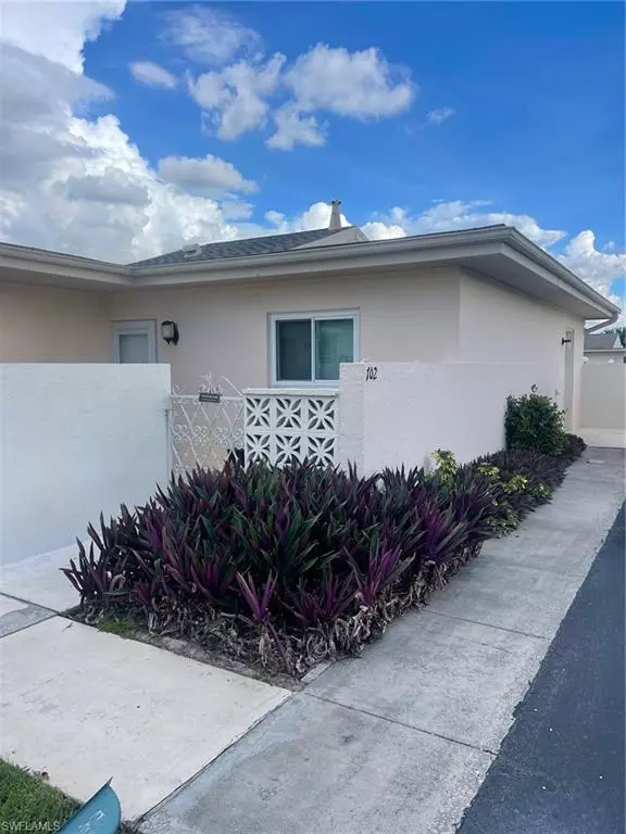 702 Joel BLVD, Lehigh Acres, FL 33936