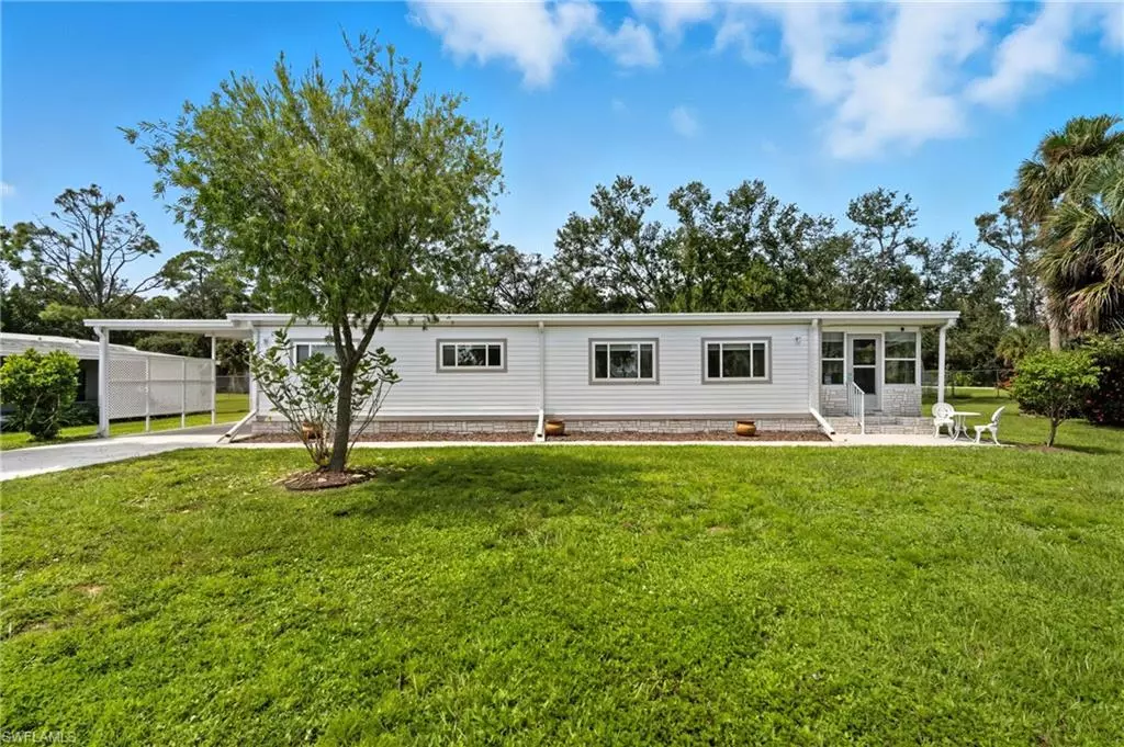 Fort Myers, FL 33908,25 W Hampton DR