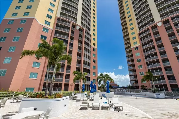 2743 1st ST #104, Fort Myers, FL 33916