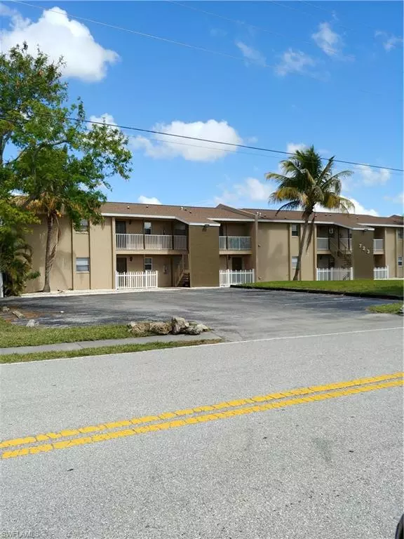Cape Coral, FL 33990,723 SE 10th ST #3 & 4