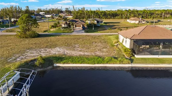 Cape Coral, FL 33993,4204 NW 22nd ST