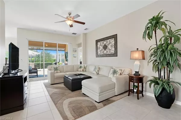 Cape Coral, FL 33991,2520 Hopefield CT