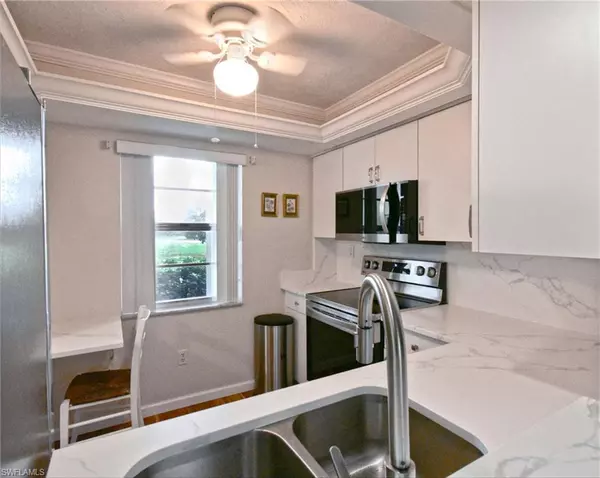 Fort Myers, FL 33907,1828 Pine Valley DR #109