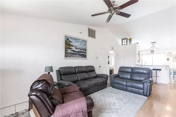 Cape Coral, FL 33904,513 SE 27th TER
