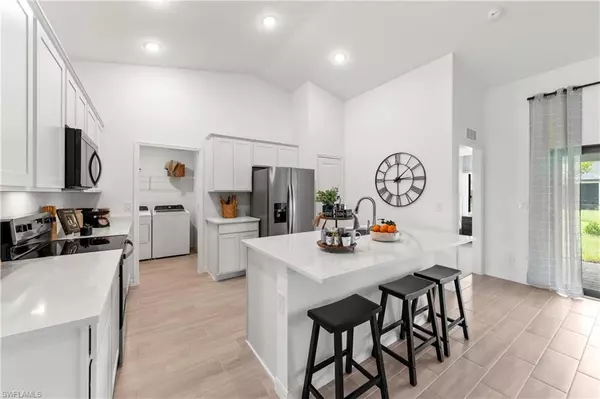 Cape Coral, FL 33909,2720 NE 6th PL