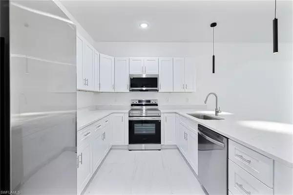 Lehigh Acres, FL 33973,1138 Ichabod AVE #Unit 2