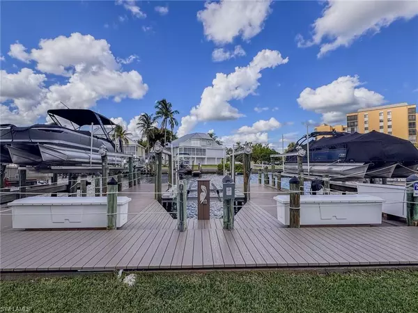 4341 Bay Beach LN, Fort Myers Beach, FL 33931