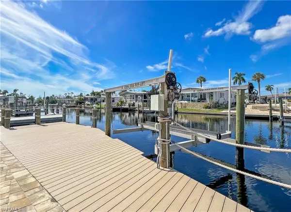 Fort Myers Beach, FL 33931,17860 Bryan CT