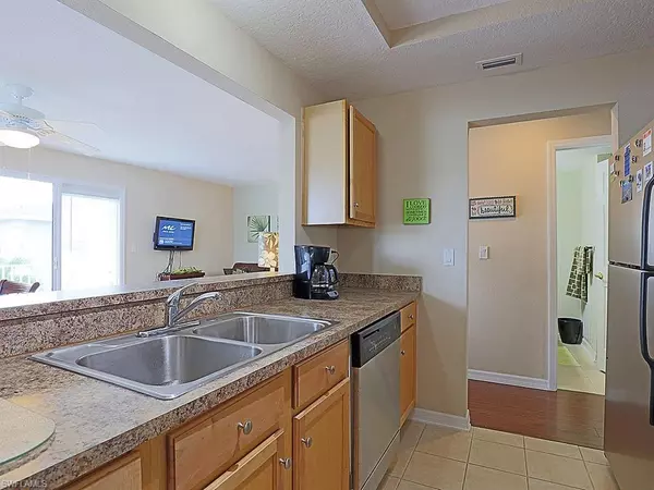 Fort Myers, FL 33903,3336 N Key DR #J8