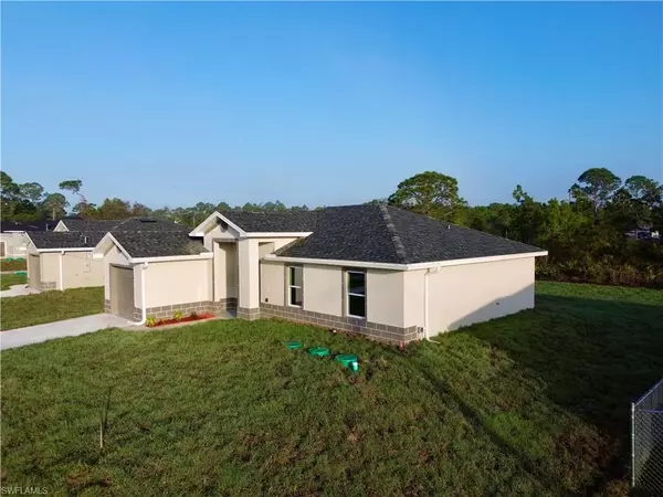 Lehigh Acres, FL 33971,2905 38th ST W