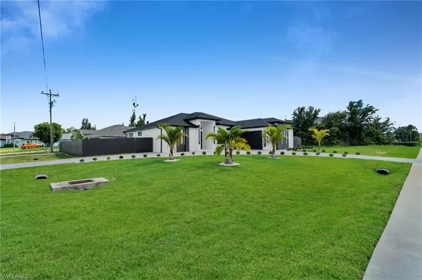 Cape Coral, FL 33991,105 Nelson RD S