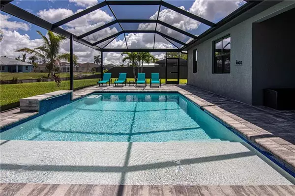 1833 SW 11th TER, Cape Coral, FL 33991