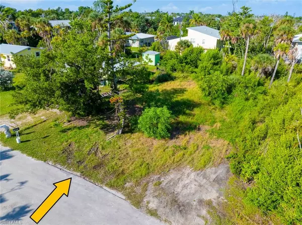 Sanibel, FL 33957,967 Fitzhugh ST