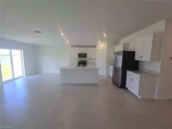 Lehigh Acres, FL 33974,12212 Sydney CT