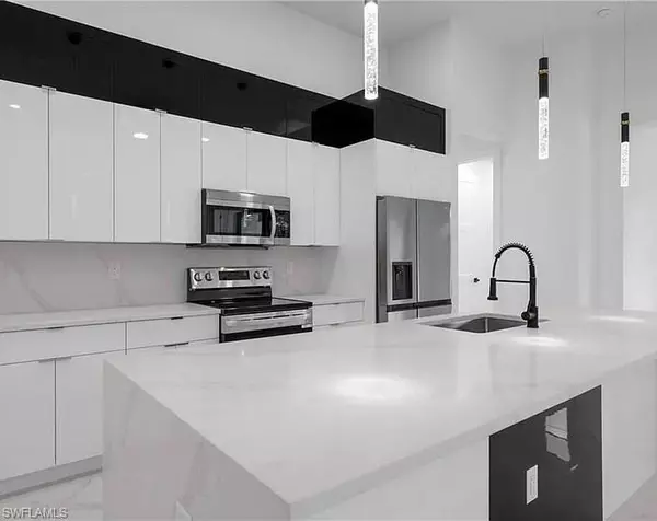 Cape Coral, FL 33991,223 SW 22nd CT