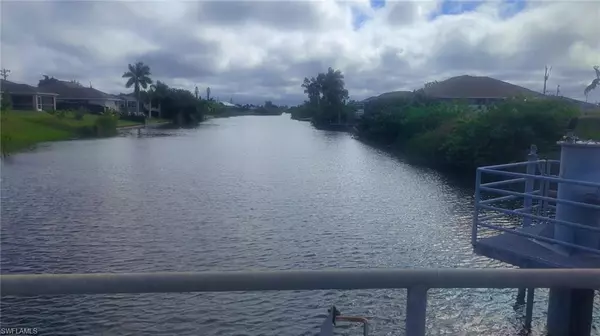 1 NE 19th TER, Cape Coral, FL 33909