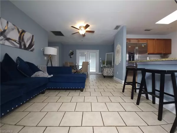 Port St. Lucie, FL 34983,382 NE Genesee AVE