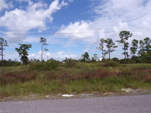 2221 NE 33rd TER, Cape Coral, FL 33909