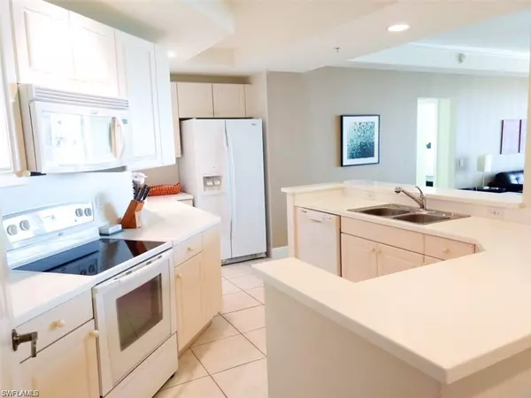 Fort Myers, FL 33916,2743 1st ST #2203