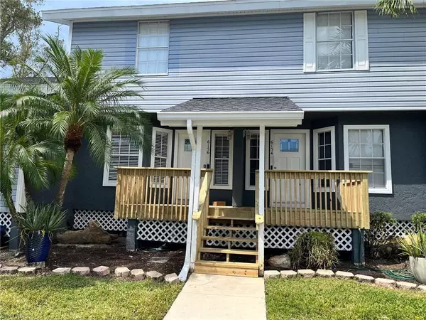 6156 Lake Front DR, Fort Myers, FL 33908