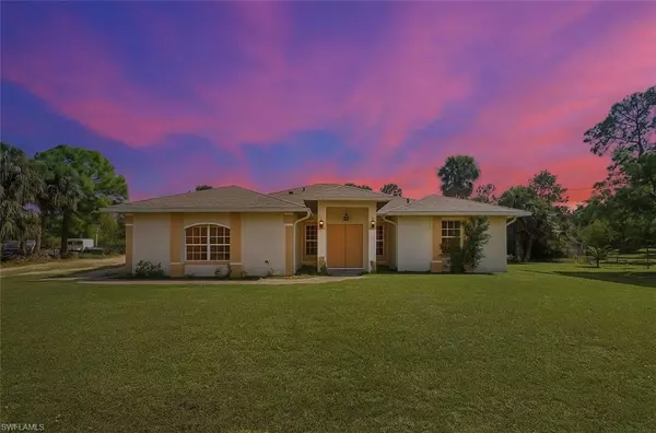 1290 21st ST SW, Naples, FL 34117