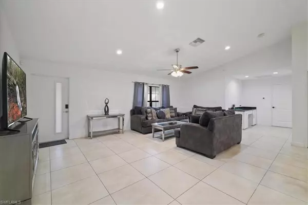 Labelle, FL 33935,2027 Granada RD