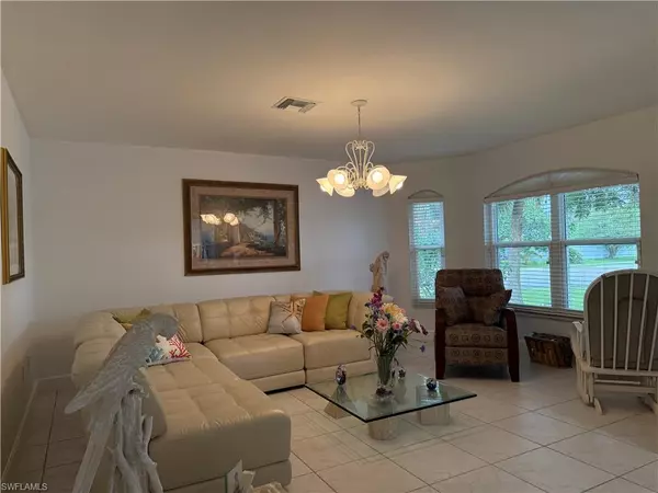 Naples, FL 34108,799 94th AVE N