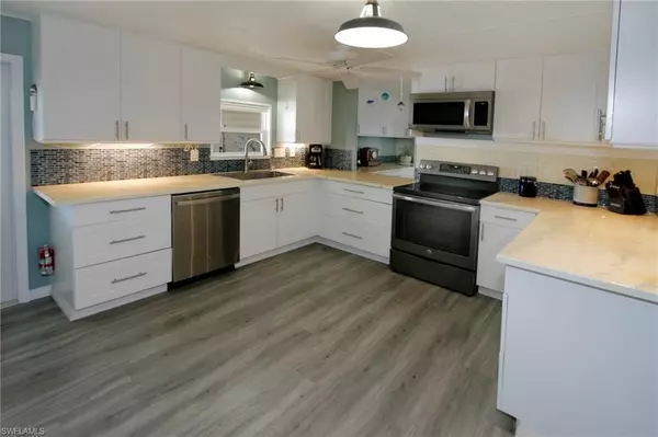 St. James City, FL 33956,3059 Bounty LN