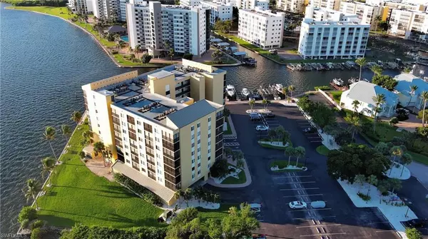 Fort Myers Beach, FL 33931,400 Lenell RD #306