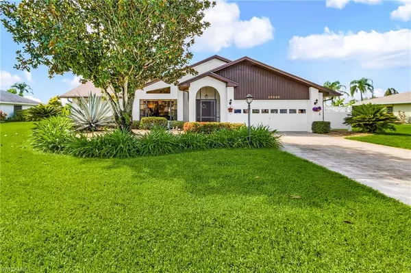 20000 Petrucka CIR, Lehigh Acres, FL 33936