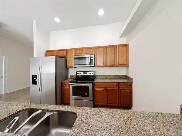 Cape Coral, FL 33990,111 SE 2nd AVE